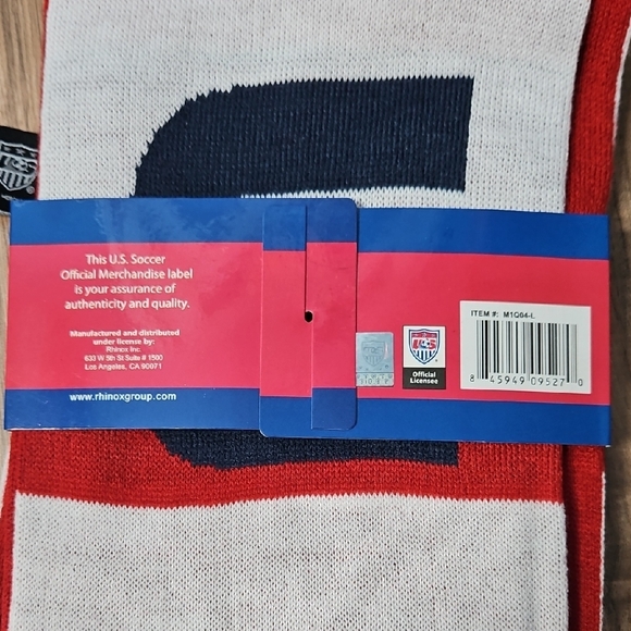 United States Women's Red and White Soccer Scarf NWOT - Picture 4 of 7